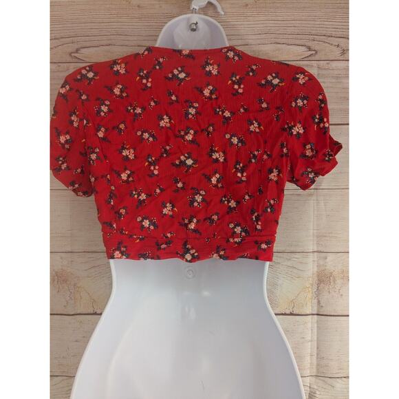 American Eagle Top Womens blouse sz XS Red Floral Tie cropped Button Up - Picture 2 of 7